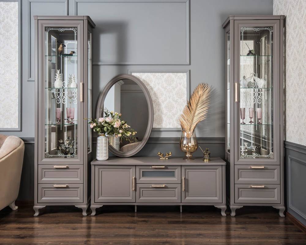 Классическая мебель для гостиной комнаты